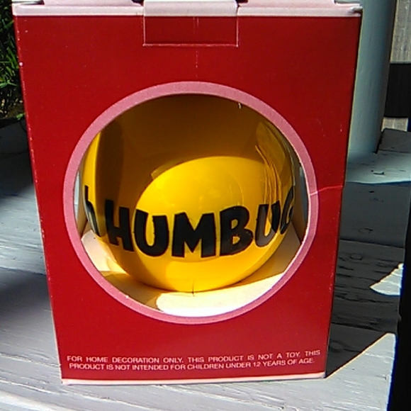 Bah humbug glass ornament - Picture 3 of 5